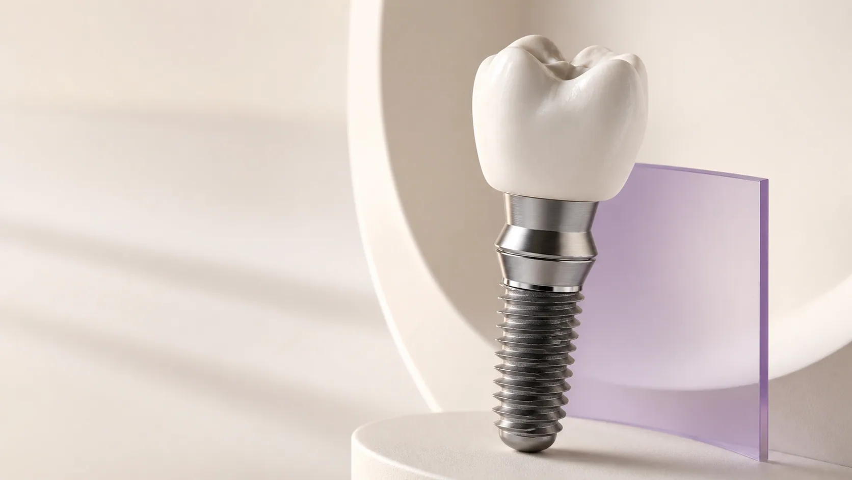 Implante dental y corona cerámica